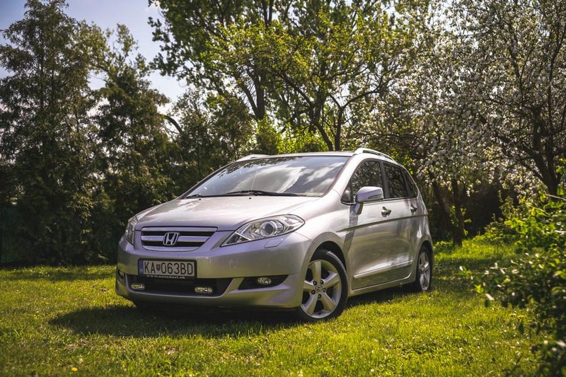 Honda FR-V 1.jpg