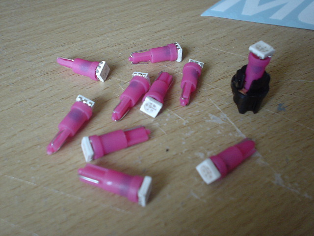 SMD ledky do budikoch