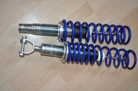 Výškovo nastavitelný podvozok TA Technix, v predu -7cm vzadu -6cm